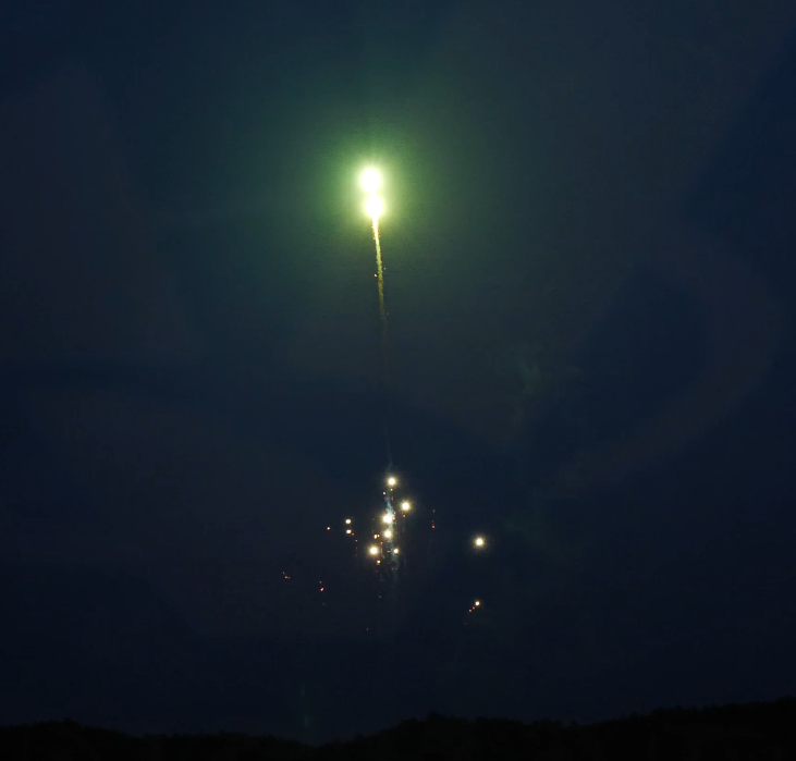 0.8” Single Shot Green Star with White Strobe Mine, Display Single Shot Firework, Single Shot Tubes